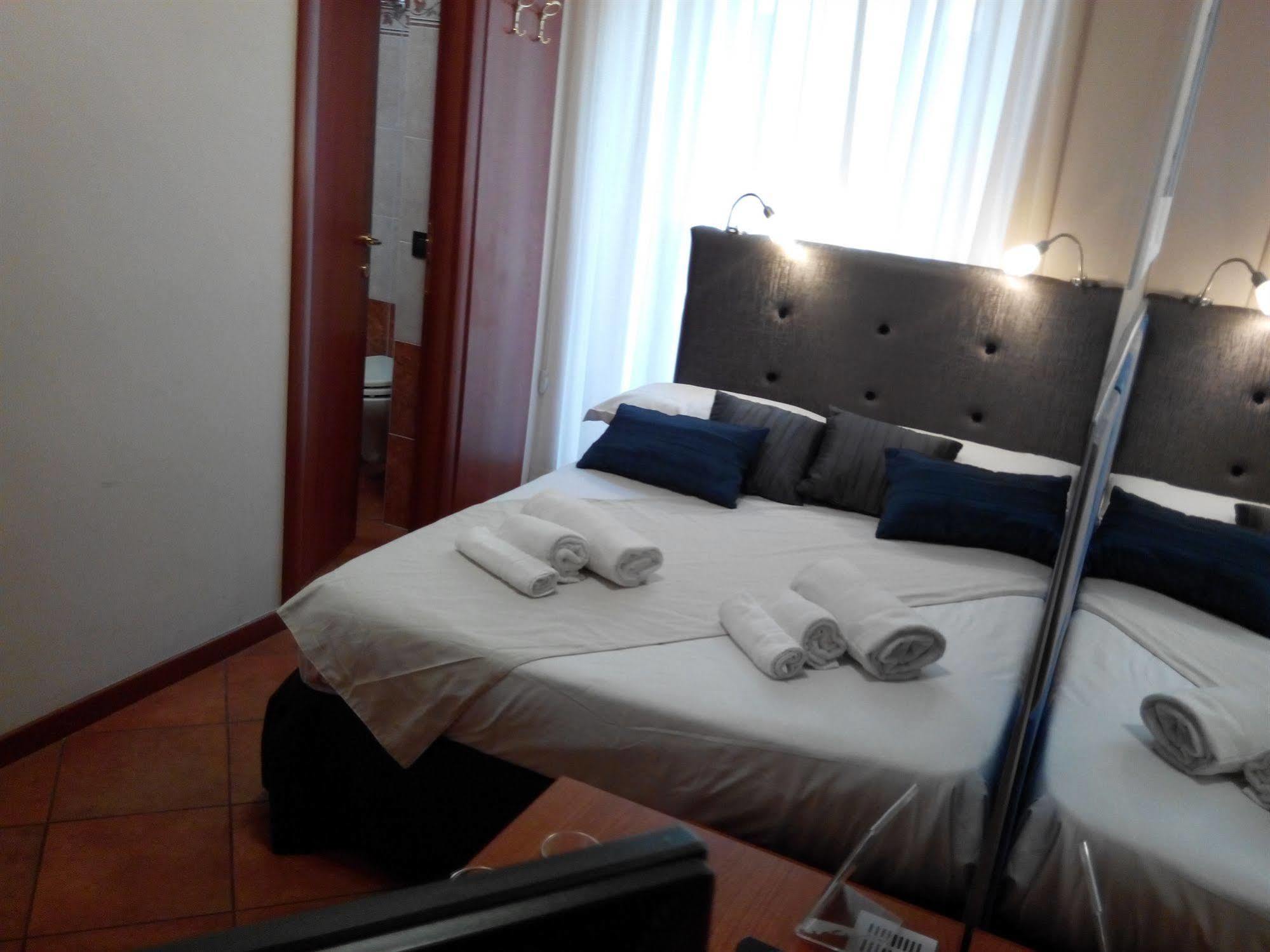 Colosseo Relais Рим Экстерьер фото