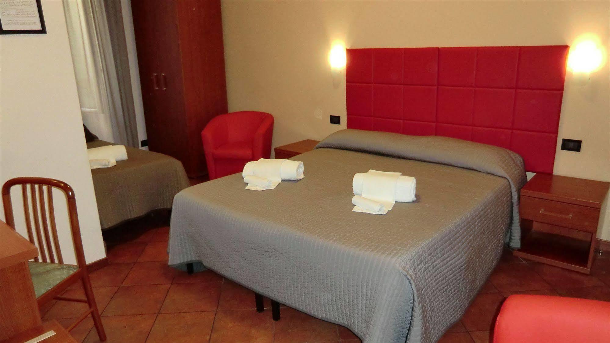 Colosseo Relais Рим Экстерьер фото